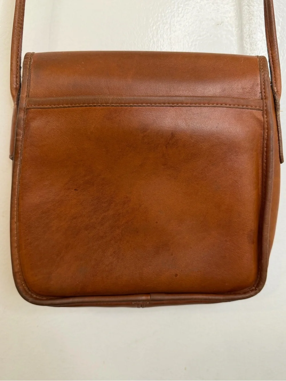 Coach Lindsay Crossbody Bag Vintage in British Tan Leather